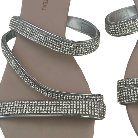 ❤️NWOT Le Chateau Rhinestone Sandals - Picture 2 of 4